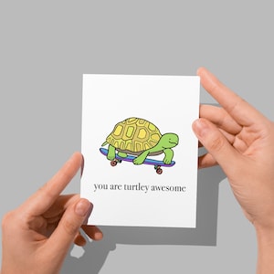 Turtley Awesome STAMPATO di Eastern Trend Collective. Biglietto d'auguri. Carta carina. STAMPATO