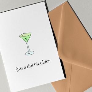 GEDRUKT: Just a Tini Bit Older (deel 2) van Eastern Trend Collective. Wenskaart. Leuke kaart. Verjaardagskaart. Gratis verzending