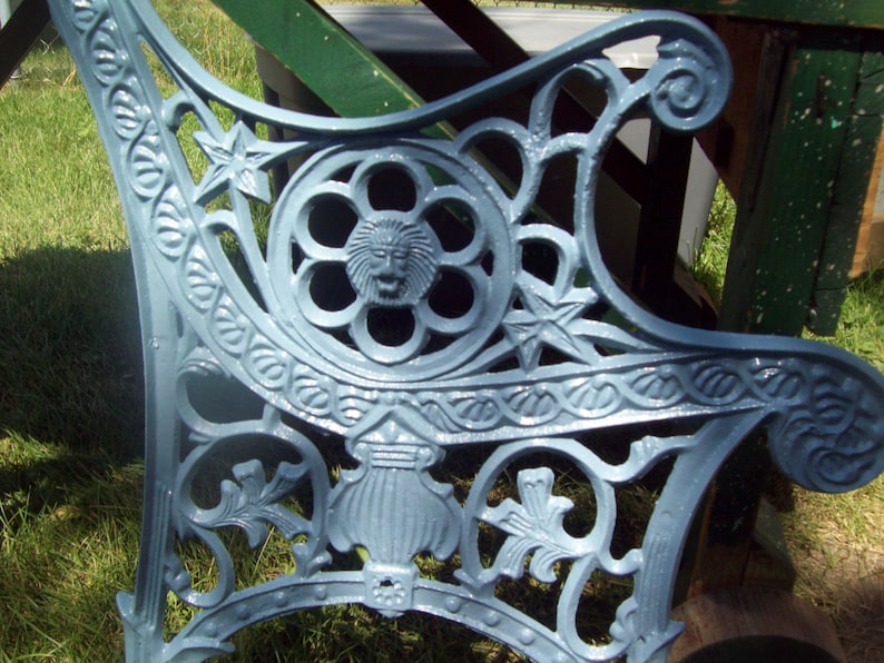 Vintage cast iron park bench ends with lions head | Etsy