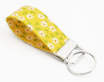 Small Keychain - Daisies on Yellow - 2.5 or 3.5 Inch Key Ring - Cute Short Key Fob - Finger Strap for Keys - Summer Keyring - Girl gift