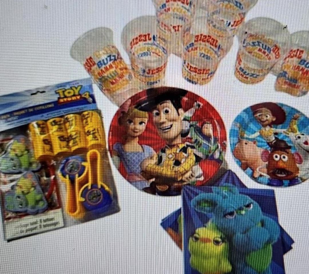 toy-story-party-pack-for-8-guests-with-plates-napkins-cups-party