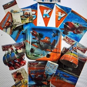 Planes Birthday Party Bundle for 8 - Plates, Decorations, Table Cover, Invites & Thank You - Disney Planes Decorations, Planes Party, Dusty