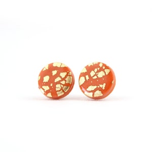 Gebrannte Orange und Gold Blatt Ohrstecker, Gebrannte Orange Ohrstecker, Orange und Gold Ohrringe, Letterbox Geschenke, Orange Ohrstecker, Frühling Geburtstagsgeschenke
