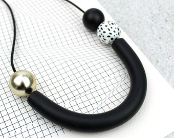 Black curve necklace, Black statement necklace, Striking black necklace, black necklace, geometric necklace, wearable art, bib necklace