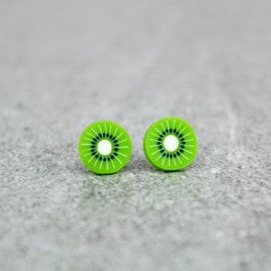 Kiwi Fruit Oorbellen, Kiwi Fruit Studs, Schattige oorbellen, Kiwi Oorbellen, Kiwi Fruit Posts, Nieuwigheid oorbellen, Fruit Oorbellen, Brievenbuscadeaus afbeelding 4