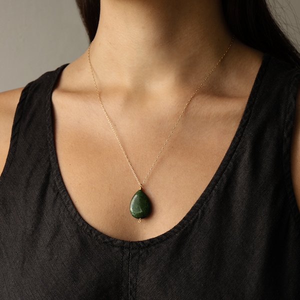 MOSS TEARDROP STONE Necklace, Dark Green Jasper Stone Pendant Necklace, Green Stone Necklace, Long Necklaces, Gift for her, Bohemian Fringe