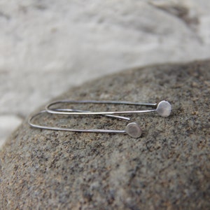 Minimalist sterling silver earrings, tiny drops earrings, modern silver earrings, tiny simple earrings, oxidized or polished shiny silver