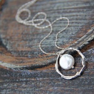 Sterling silver and pearl eternity circle necklace, molten silver, organic look, silver 925 round necklace, simple, minimalist, everyday