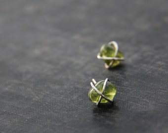 Sterling silver and nugget peridot cross wrapped stud earrings, wire wrapped post earrings, silver 925, every day, natural, raw, uncut