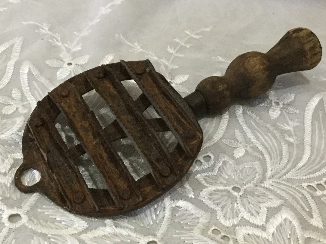 Old Antique Horse Grooming Curry Comb Brush Etsy