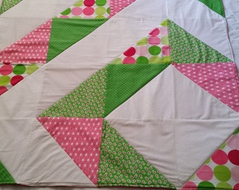 Kocyk dla niemowląt, Dziewczynka, Ręcznie robiony nowoczesny kocyk dla niemowląt, Pokój dziecięcy, Prezent na baby shower, Gorący róż, Zieleń, Chevron, Kropki, Minky