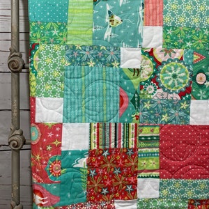 Christmas throw quilt -- Handmade patchwork blanket