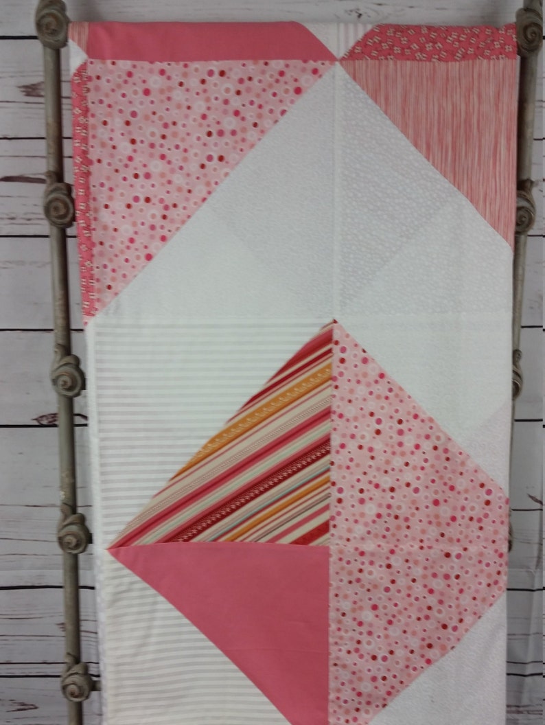 Unfinished quilt top Modern queen quilt Diamond pattern Queen quilt blanket, Pink and white Quilt kit Ready to quilt image 2