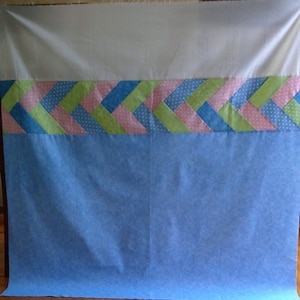 Unfinished quilt top -- Baby quilt kit -- Ready to quilt --  Baby pastels quilt top -- Crib bedding -- Baby shower gift - DIY