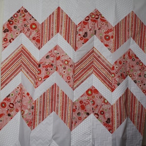 Unfinished quilt top -- Baby quilt kit -- Ready to quilt -- Modern chevron -- Baby girl quilt top -- Crib bedding -- Baby shower gift - DIY