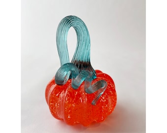 Mini citrouilles solides faites à la main