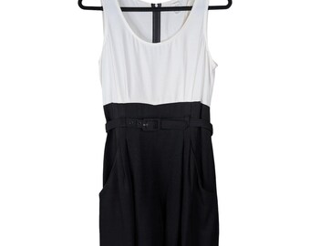 Combishort 10s Scarlett Colorblock VTG Années 90 | Crêpe rétro chic noir et blanc avec ceinture