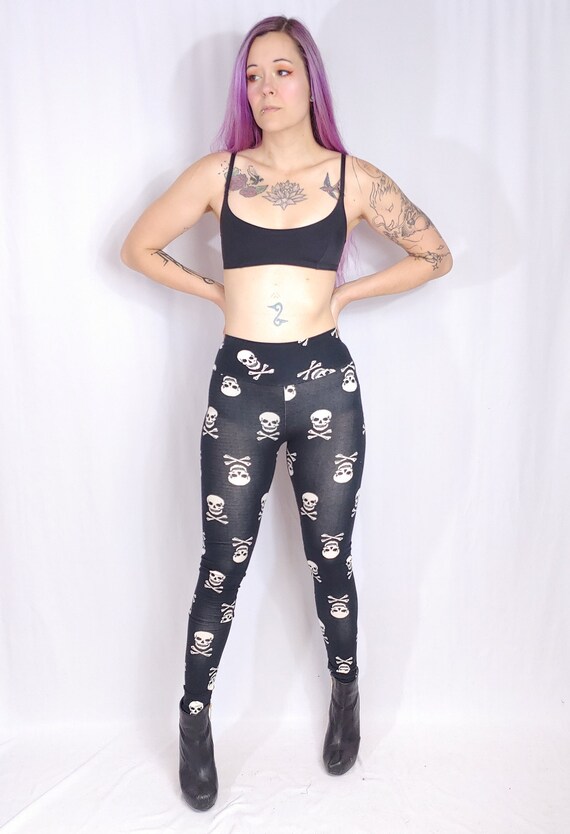 Vtg Betsey Johnson Skull and Crossbones 