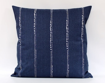 Navy Stripe Throw Pillow Cover, Navy Pillow, Navy White Pillow, Navy Lumbar Pillow, Coastal Living, Beach Pillow, Navy Blue Pillow, Zipper