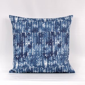 Navy Blue Pillow Cover, Navy Pillows, Navy Throw Pillows, Navy White Pillow, Navy Geometric Pillow, Navy Cushion Cover, Blue Pillows, Zipper