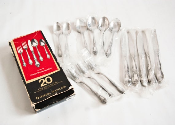 STAINLESS STEEL VINTAGE ONEIDA GALVESTON PATTERN