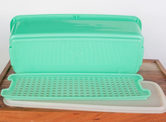 Tupperware Celery Keeper Veggie Crisper, Easy Crisp Vegetable