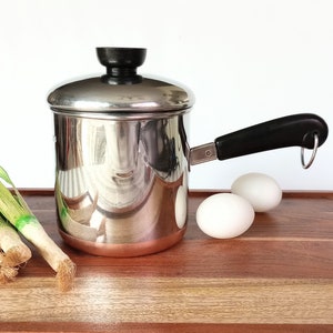 Revere Ware Measuring Cup Pot Saucepan 1 1/2 Quart Pour Spout Pan