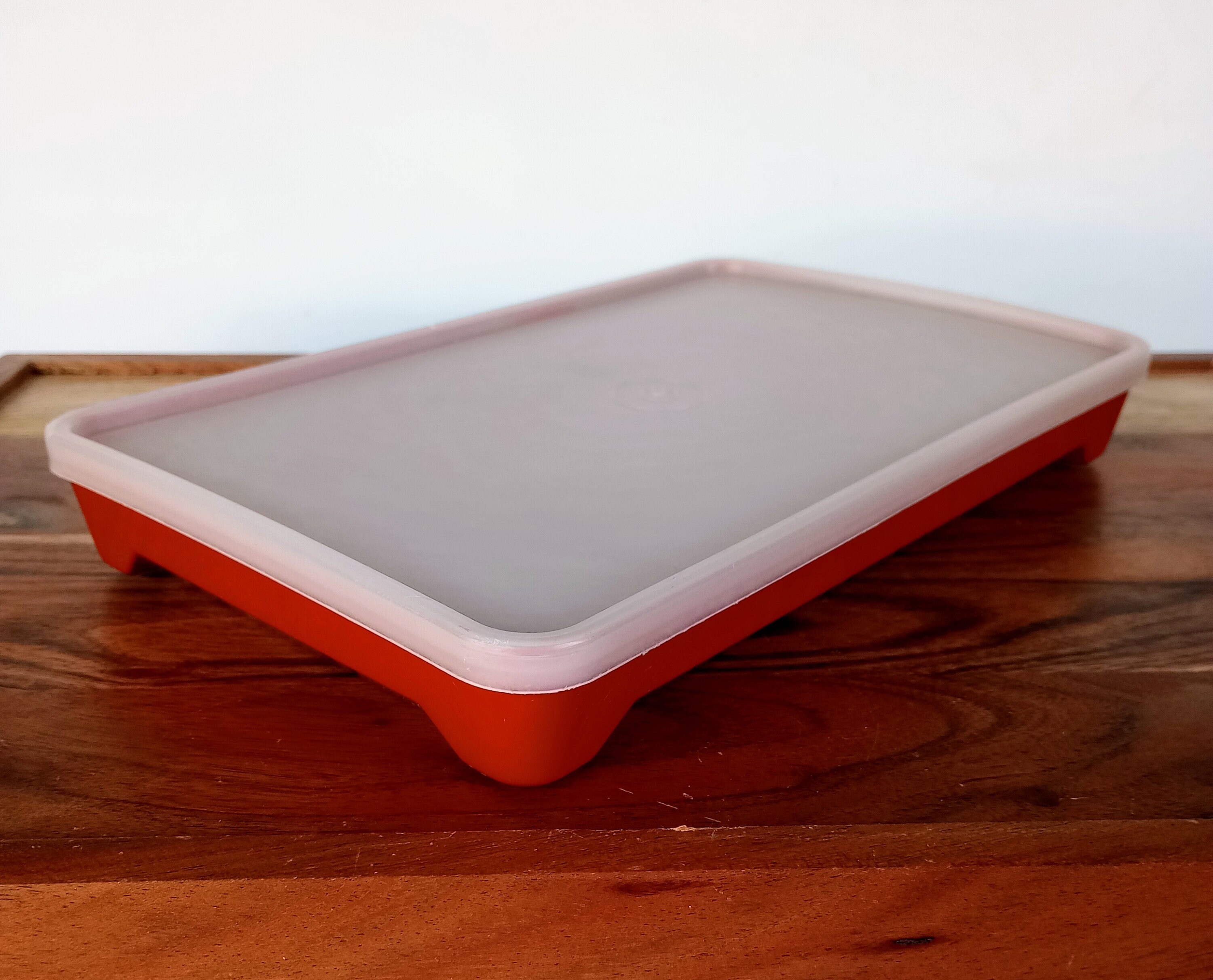 Tupperware 794-7 Bacon Deli Meat Keeper Container Paprika Sheer Lid Vi