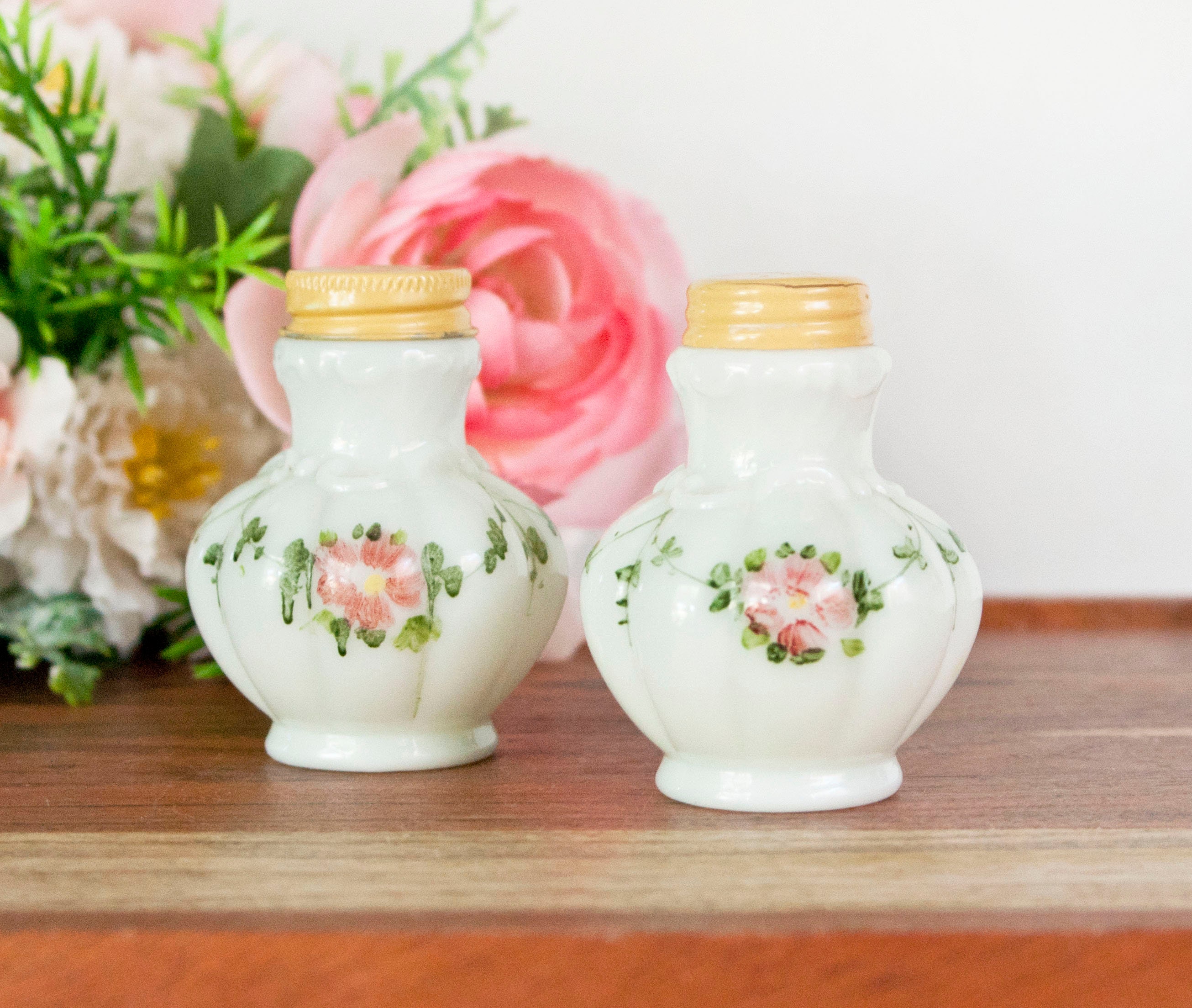 Vintage Pink and White Salt and Pepper Shakers – Golden Fancies