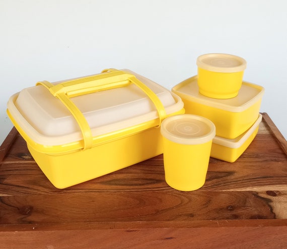 Vintage Tupperware Pak N Carry Lunch Box w 2 Sm Boxes, 2 Cups, Lids!!! -  household items - by owner - housewares sale
