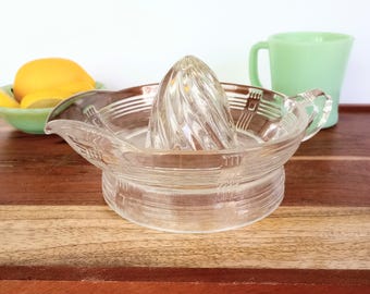 Hazel Atlas Criss Cross Juicer Reamer, Depression Glass Vintage Kitchen Decor