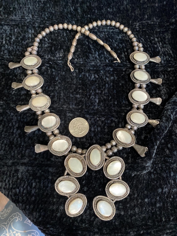 Beautiful Vintage Southwest Sterling Silver Squash Blossom Necklace Beautiful Vintage Southwest Sterling Silver Squash Blossom Necklace