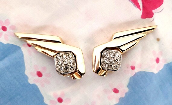 UNUSUAL and Fun! Lightning Bolt Design Super Powe… - image 2