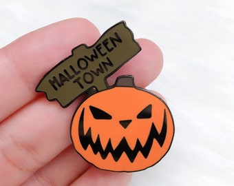 Jack-o'-lantern Pin | Halloween Pin | Pumpkin Pin | Spooky Pumpkin Pin | Jack-o-lantern | Jack-o'-lantern Enamel Pin | Evil Pumpkin Pin