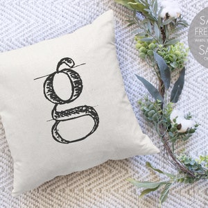 Monogram Pillow, Linen Pillow, Personalized Wedding Gift, Monogrammed Gift, PILLOW with Monogram, Wedding Gift, Messy font