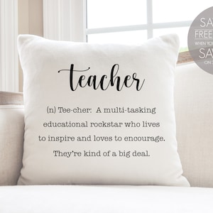 Personalized Linen Teacher Pillow: Appreciation Gift