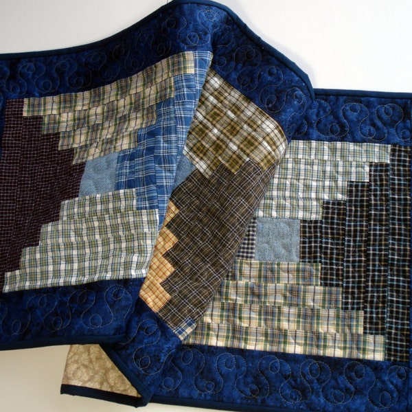 Courthouse Steps Table Runner made to CELEBRATE QUILTING