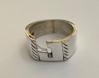 Large Hand Carved 925 Sterling Silver Ring With Initial and lines Personalized