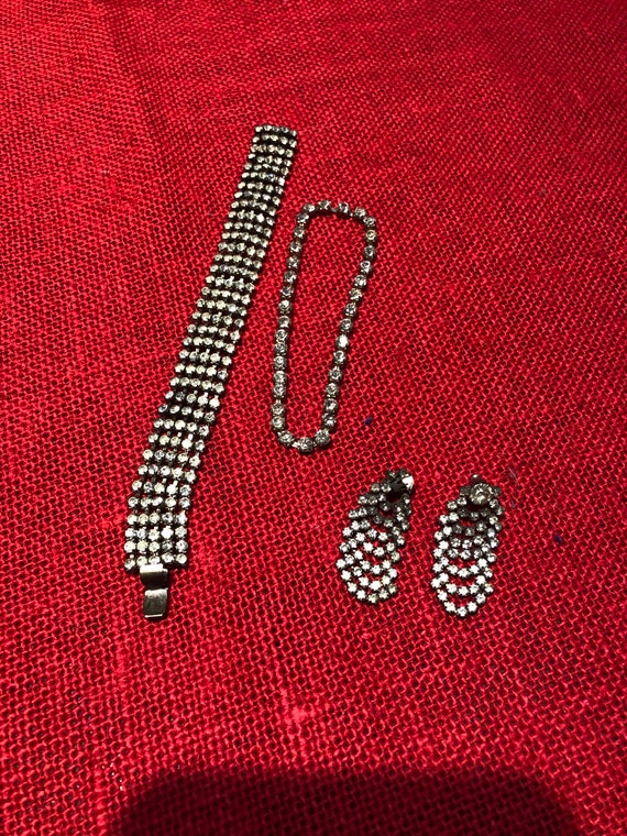 C. 1950-1980 rhinestone bracelets/earring set