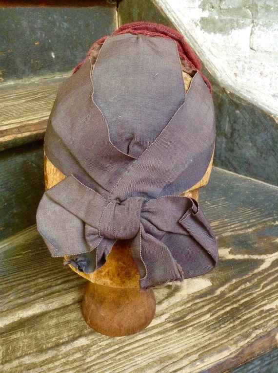 Victorian perchy hat, red wool - image 4