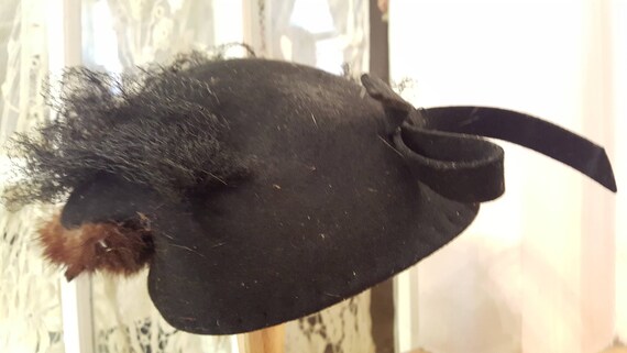 Black Vintage Felt Hat with Mink 1940 - image 3
