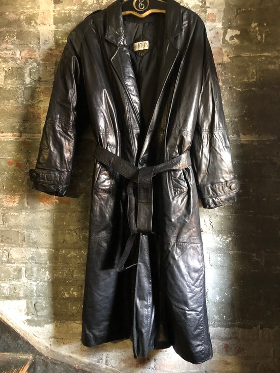 C 1980 Men’s Leather Trench Coat