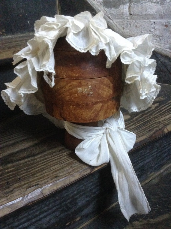 Victorian  Flounced ruffled Bonnet 19th C. vintage - image 3