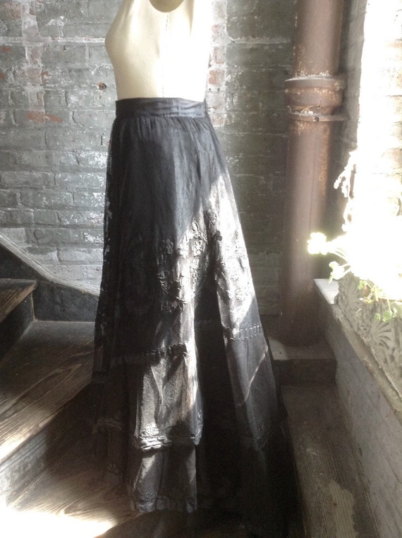 Victorian -lace -skirt-c1900-vintage - image 3