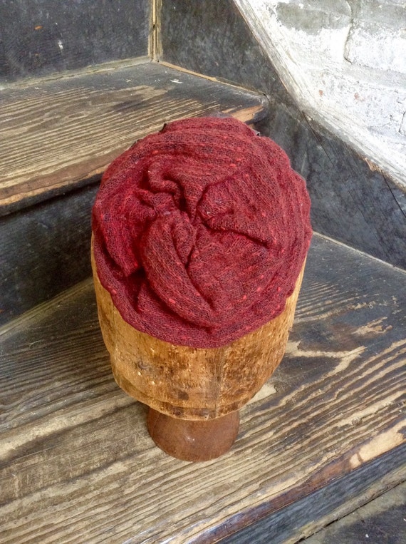 Victorian perchy hat, red wool - image 1