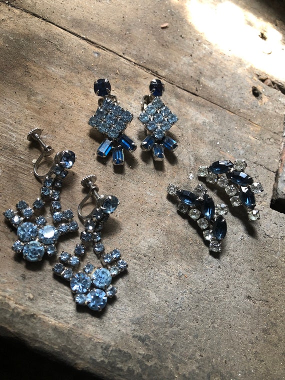 Lot-Three pair Rhinestone Blue Glamour earrings-19