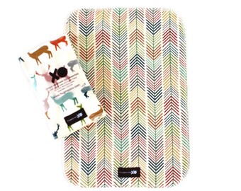 Set of two (2) Organic burp cloths - Gender neutral - 100% GOTS certified - READY to SHIP - Elk