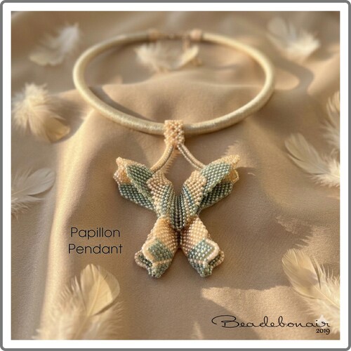 Patrón para colgante Papillon con cuentas: Tutorial con cuentas pequeñas (PDF)