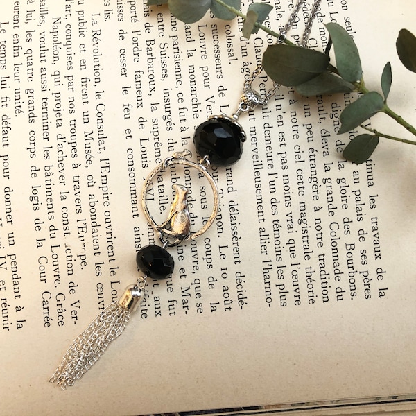 Sautoir collier pendentif chat et perles noires, sautoir chat argenté et perles noires, cadeau de Noel