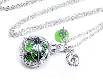 Bola, pregnancy necklace, green harmony ball necklace, pregnancy gift, shower party, baby feet charm